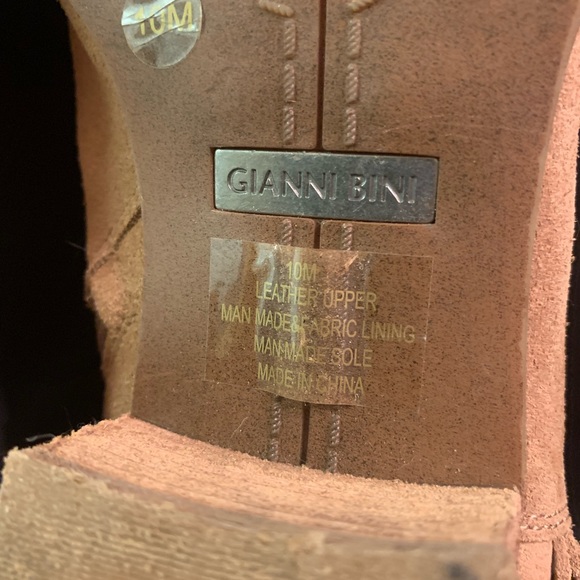 H Gianni Bini suede tasseled ankle boots women’s size 10 - Picture 10 of 13